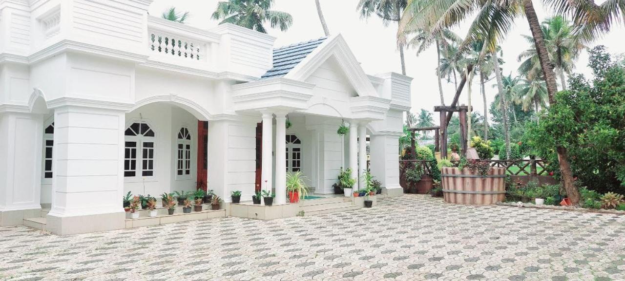 Jinan Palace Guest House Jinan Palace Guest House Nedumbassery Exterior foto